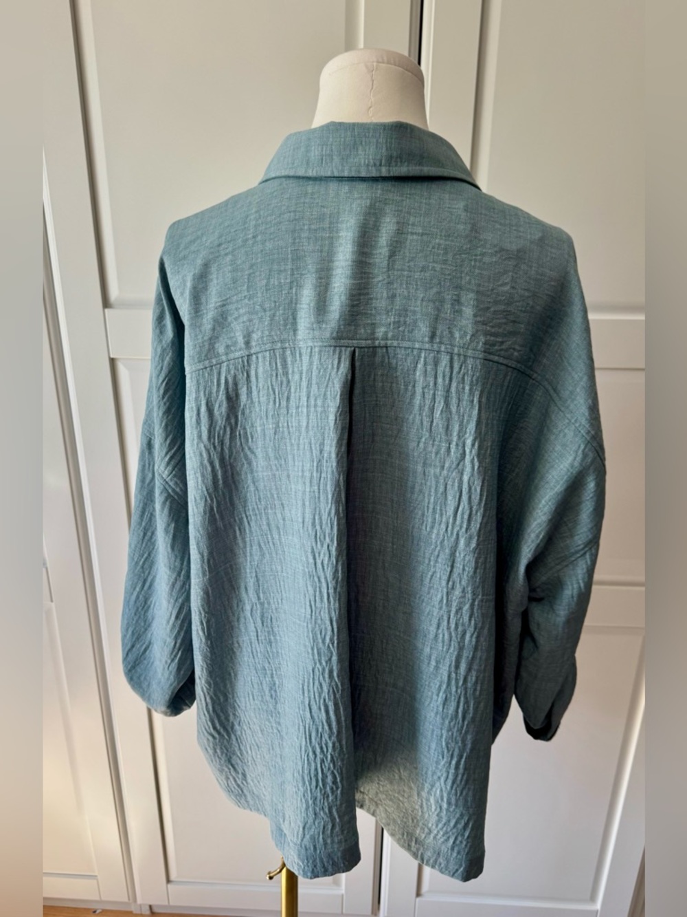 Max Studio London Women’s 2X Light Blue Textured Roll Tab Sleeve Shirt NWT - Picture 4 of 9